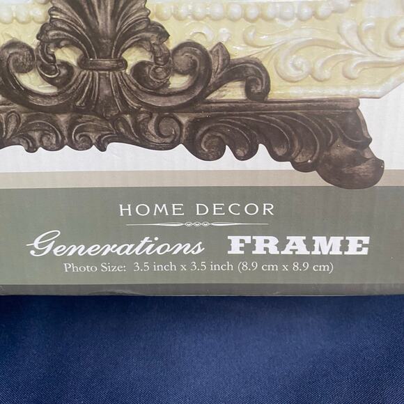 New in box 3 generations photo frame Retro Antique look Grannycore Cottage - Picture 2 of 5